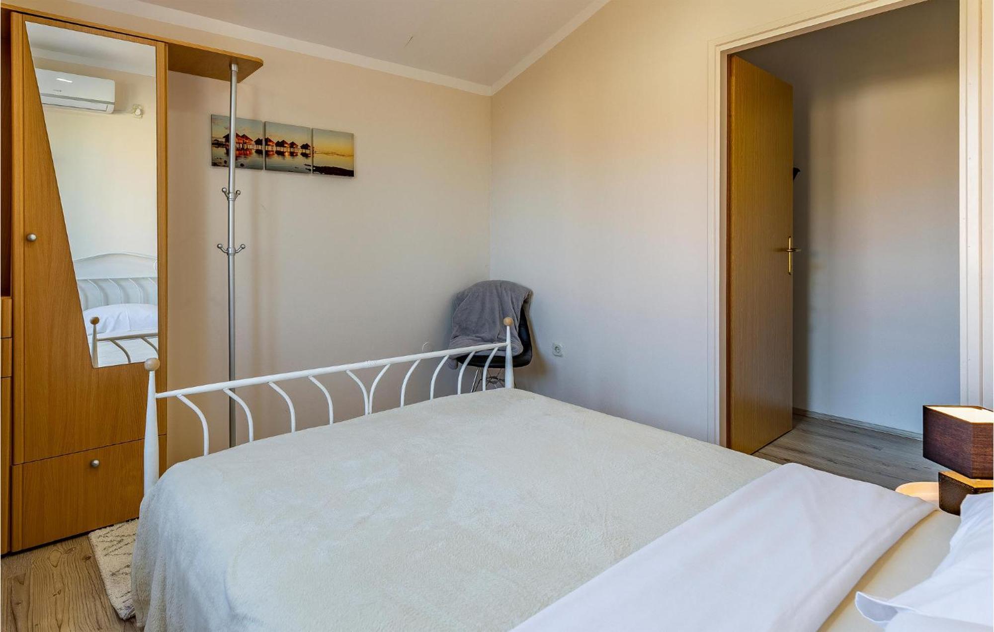 3 Bedroom Pet Friendly In Apartman Pula
